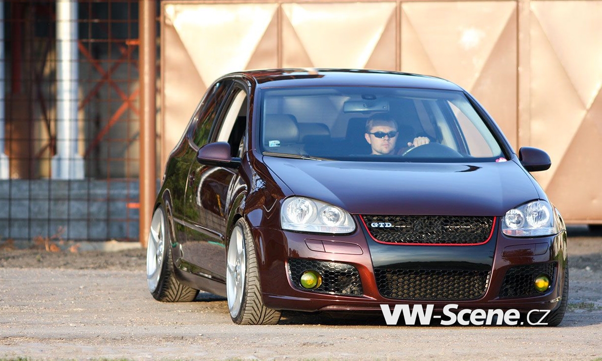 Baryho Volskwagen Golf V 1.9TDI