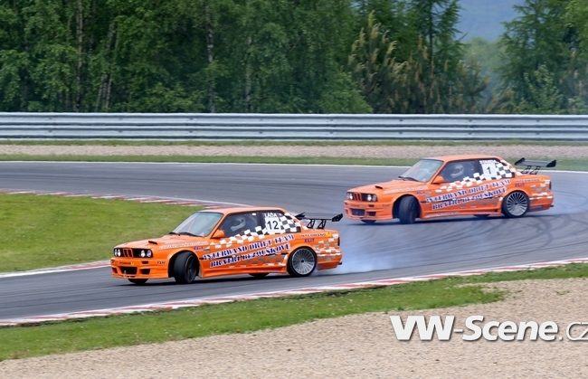 Česká driftová špička na mosteckém autodromu