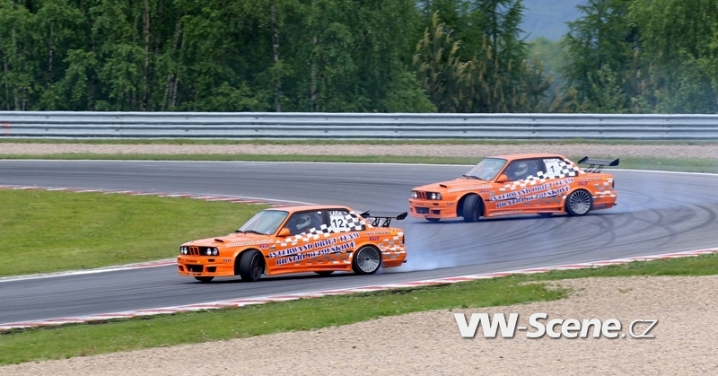Česká driftová špička na mosteckém autodromu