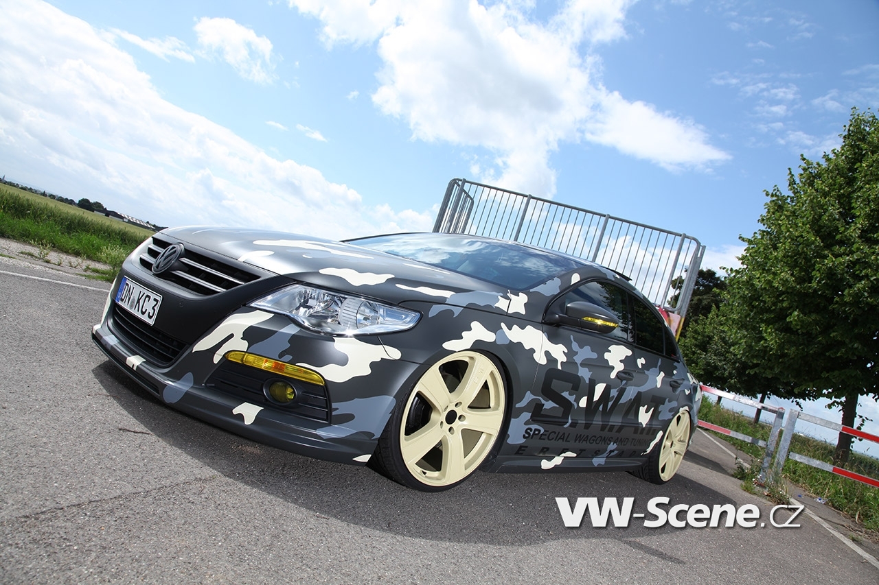 Maskovaný Volkswagen Passat CC