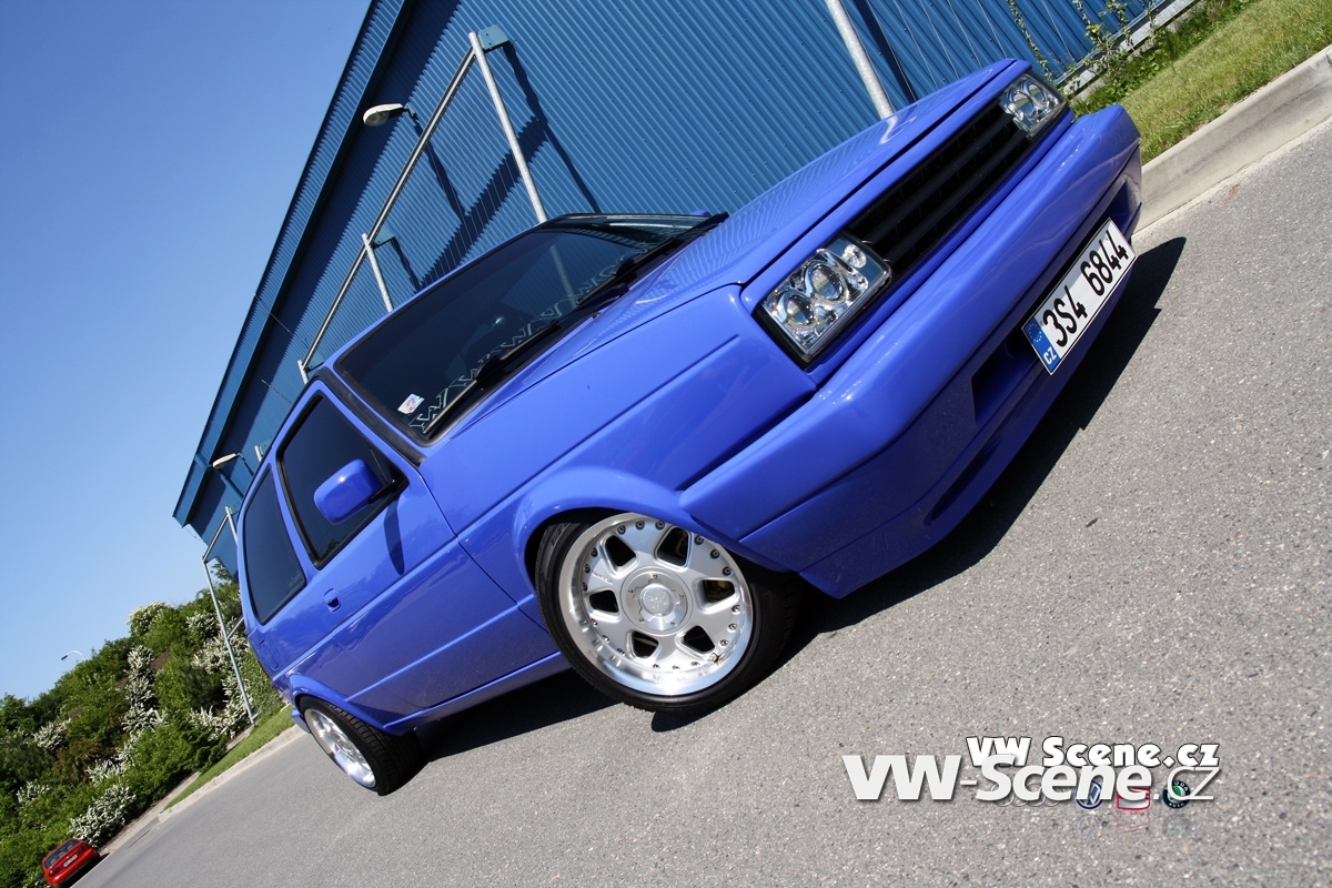 VW Golf GTI šestnáctiventil