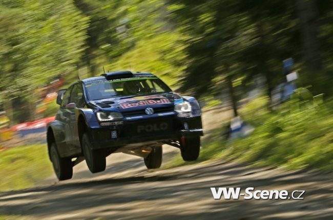 Finský národní hrdina: Jari-Matti Latvala vyhrál s Volkswagenem domácí Rallye Finsko