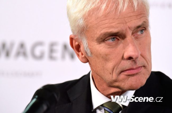 Na novém Phaetonu se pokračovat bude, Chironu však teče do bot