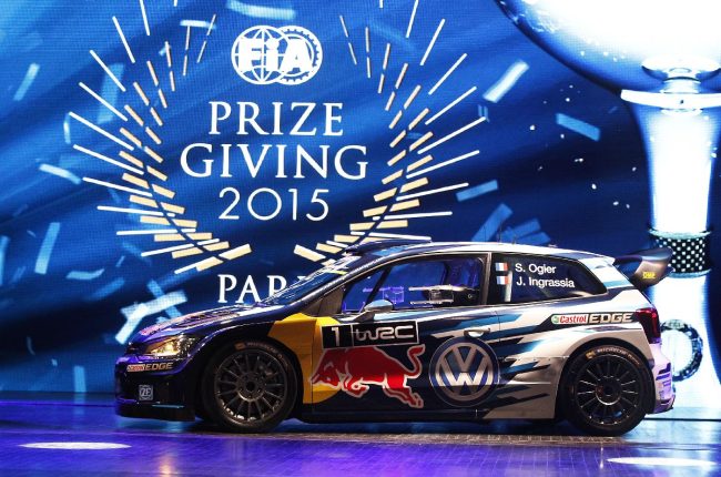 Mistři světa v rallye převzali v Paříži tři trofeje pro Volkswagen