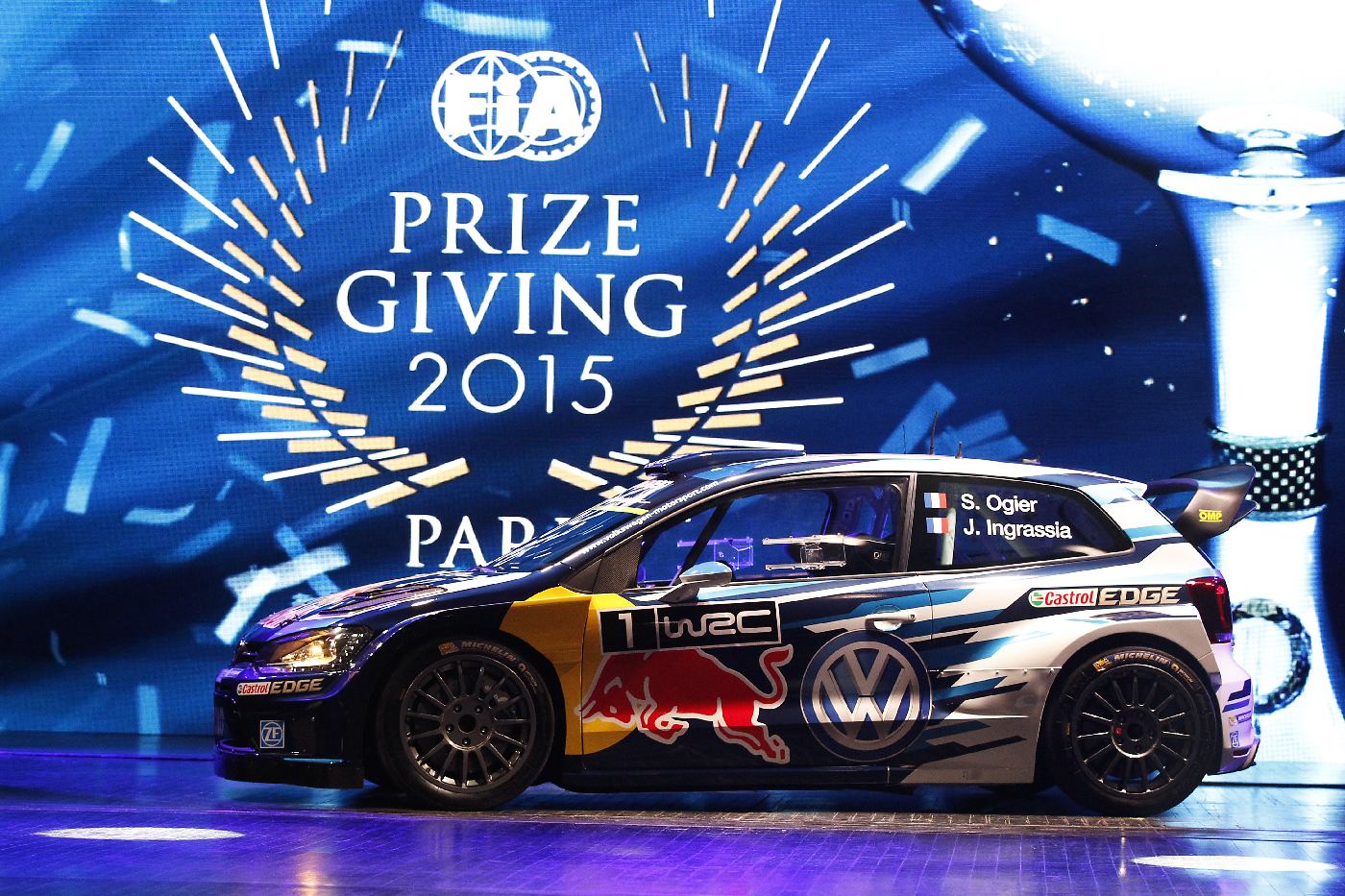 Mistři světa v rallye převzali v Paříži tři trofeje pro Volkswagen