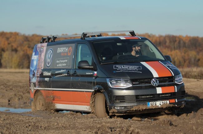 Volkswagen Transporter T6 míří na Rallye Dakar 2016
