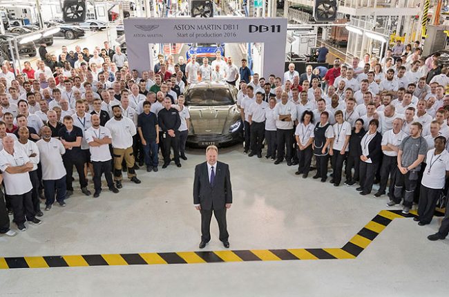 DB11 jde do výroby a Aston fušuje i do moře