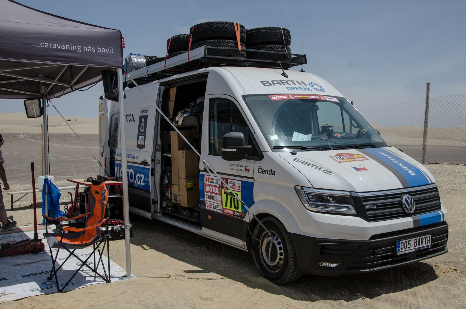 Volkswagen Crafter 4Motion úspěšně čelí nástrahám drsné Rallye Dakar
