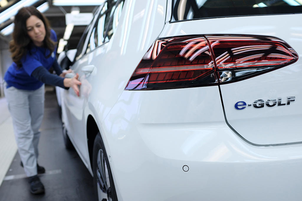 Volkswagen vyrobil v roce 2017 na celém světě více než šest milionů vozidel