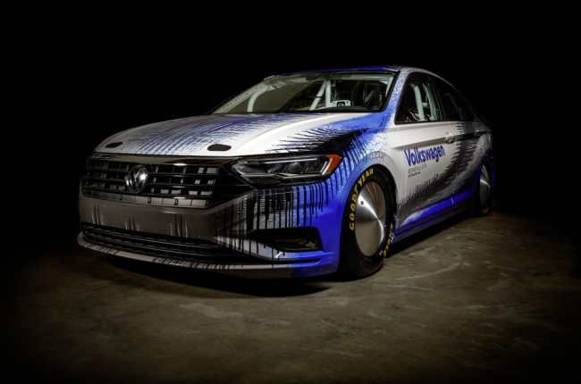 Volkswagen chce s novým modelem Jetta překonat rychlostní rekord na solném jezeře v USA
