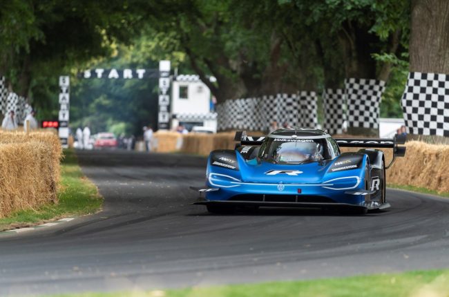 Volkswagen ID.R stanovil nový rekord v Goodwoodu