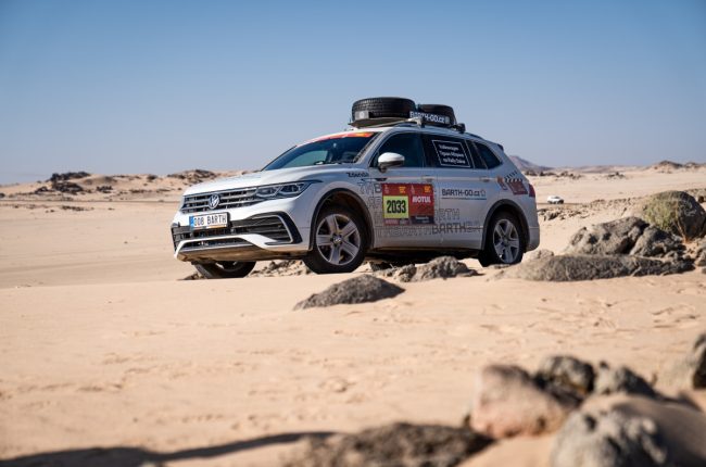 Volkswagen Tiguan Allspace zvládl Rallye Dakar 2022