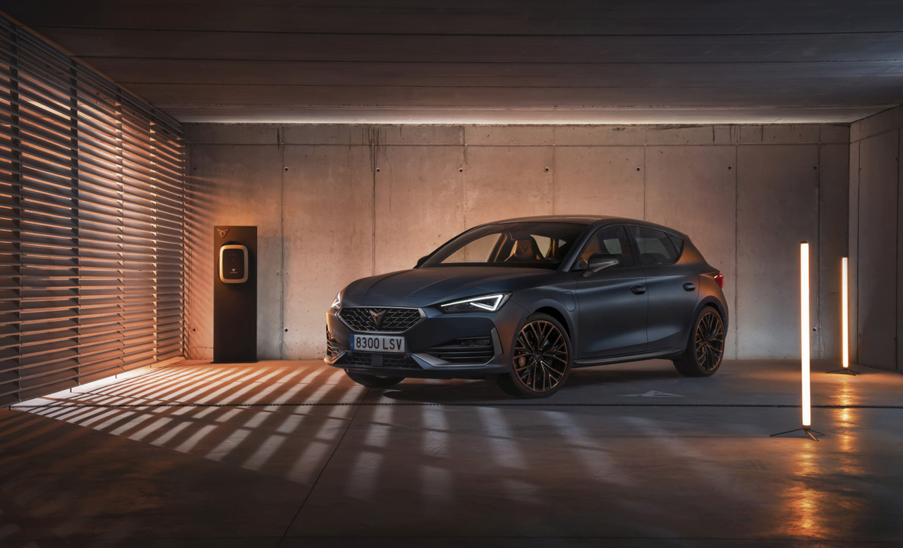 CUPRA Leon e-Hybrid poskytuje nyní ještě sportovnější výkony
