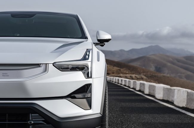 Společnost ZKW vyvinula a vyrábí chytrá digitální světla pro Polestar 3