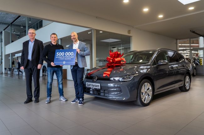 Volkswagen slaví půl milionu prodaných automobilů na českém trhu