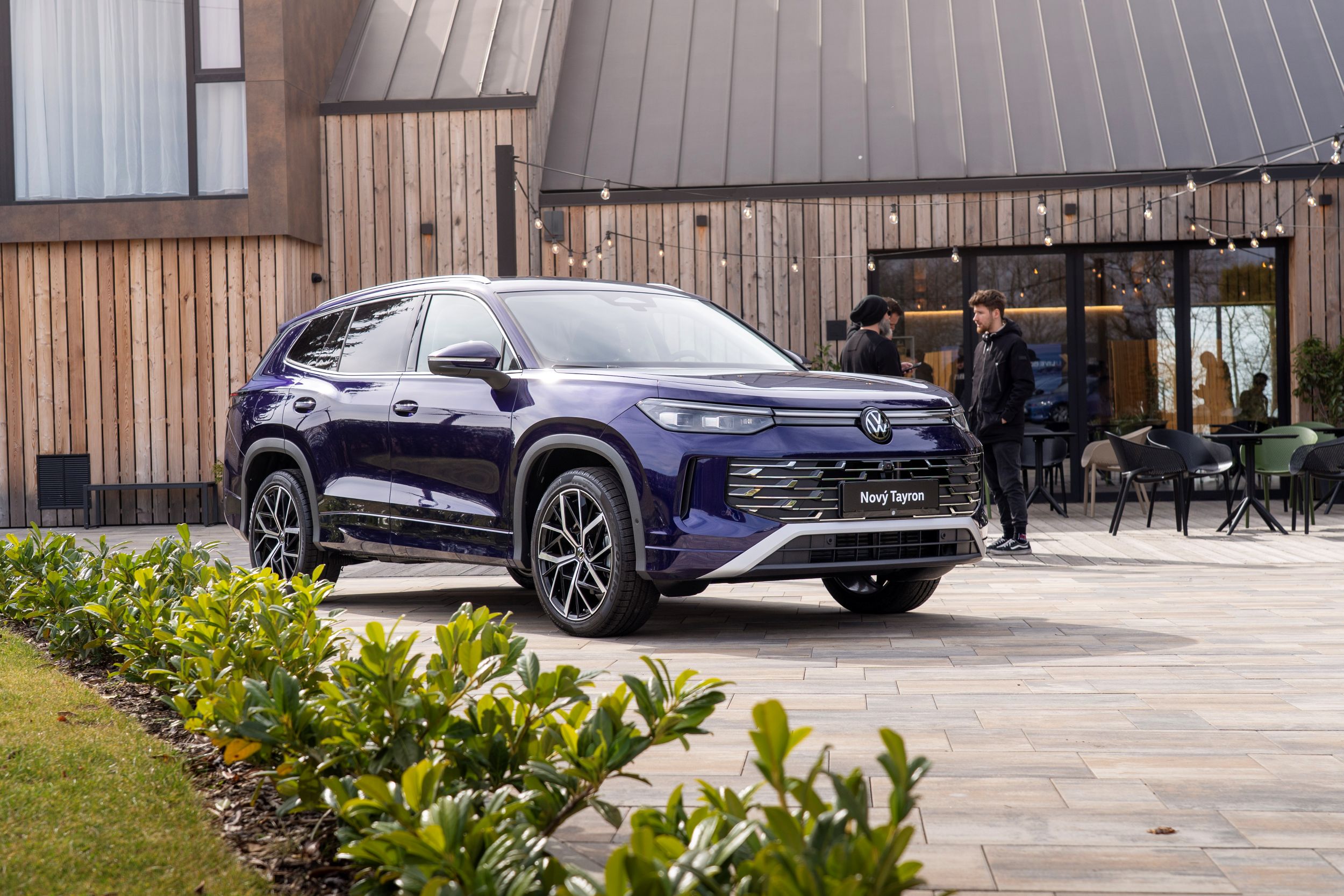 Zcela nový Volkswagen Tayron je atraktivní a všestranné SUV